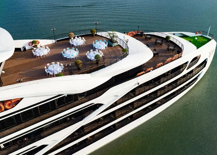 Diana Cruises Bay - Luxury By Venus Group
