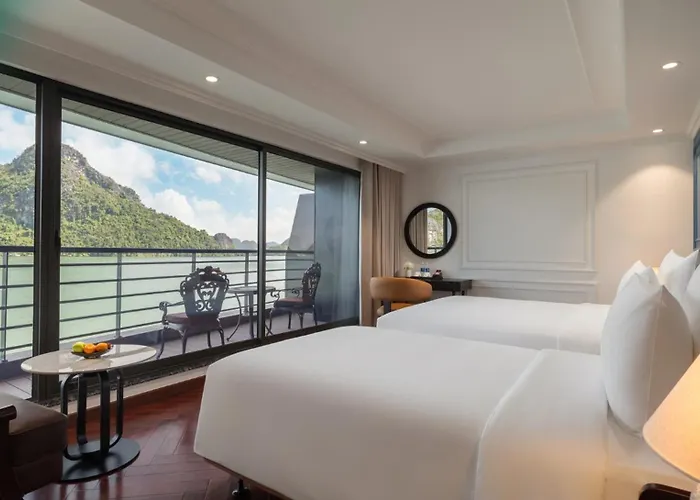 Diana Cruises Bay - Luxury By Venus Group Ha Long