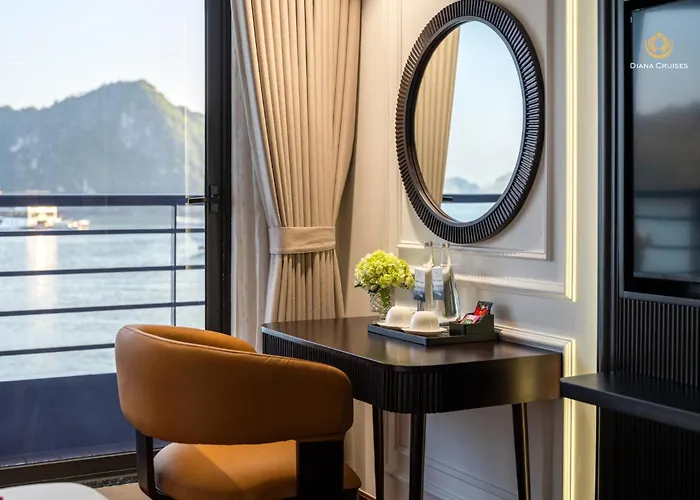 Diana Cruises Bay - Luxury By Venus Group Hotel en barco 5*