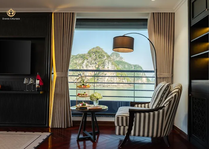 Botel Diana Cruises Bay - Luxury By Venus Group