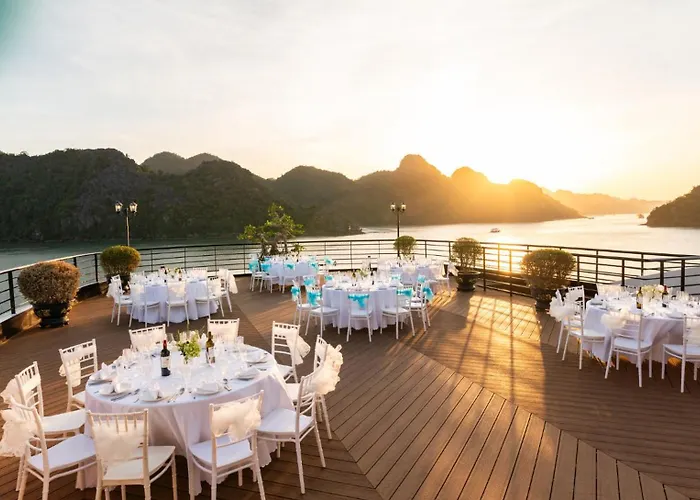Diana Cruises Bay - Luxury By Venus Group Botel 5*