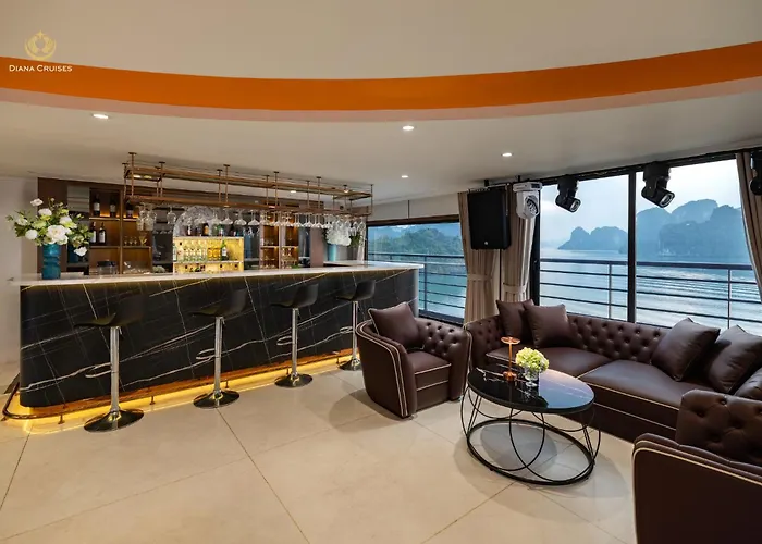Botel Diana Cruises Bay - Luxury By Venus Group 5*